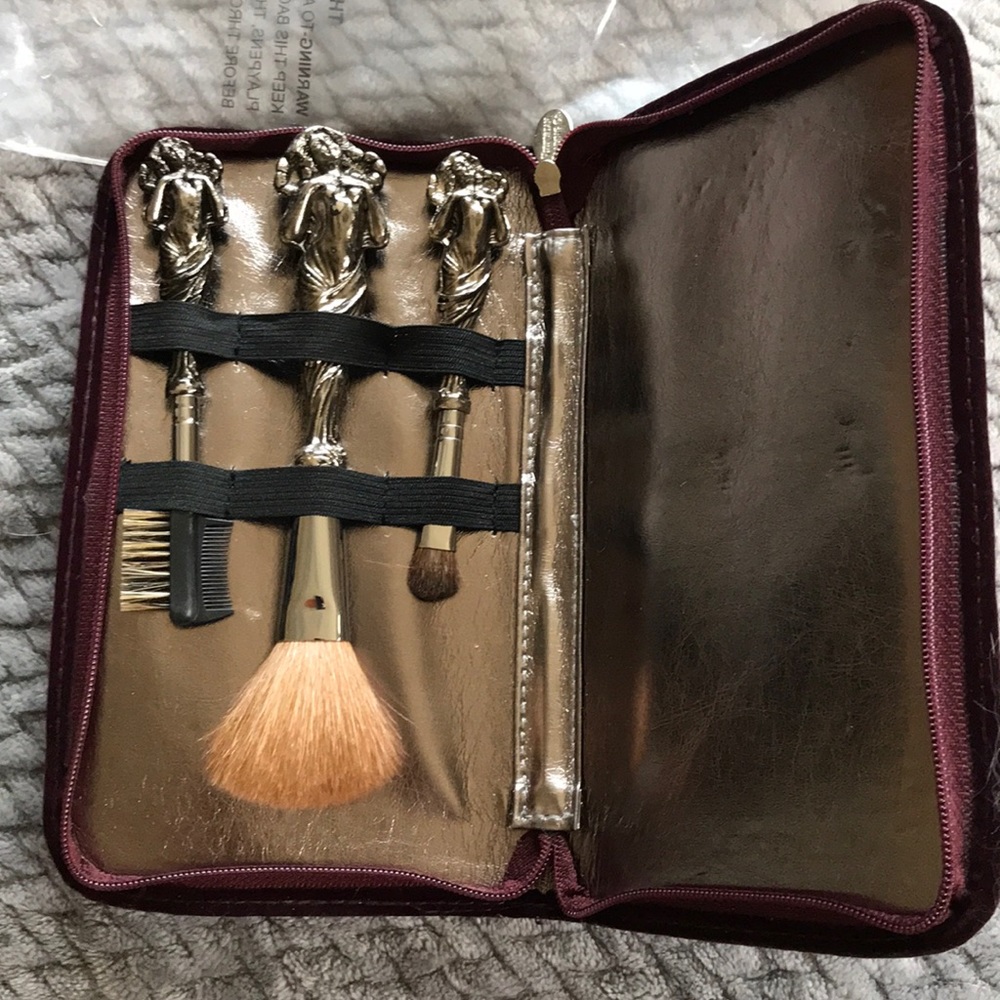 Goddess makeup brush set - New